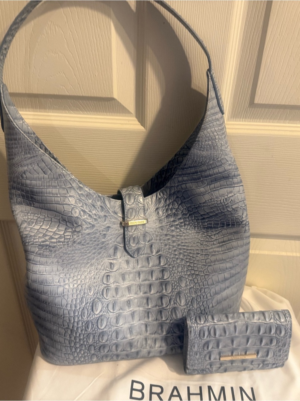 Brahmin Light Blue Croc-Embossed Leather Shoulder Hobo Gwynn Bag with Wallet - Picture 4 of 7
